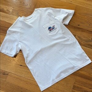 • Vineyard Vines •